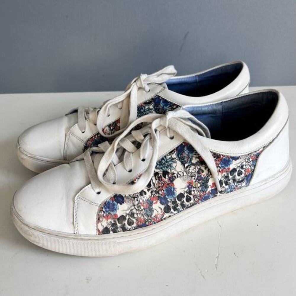 Robert Graham Men's Elderton Skull-Floral Graphic Low-Top Sneakers Size 8.5